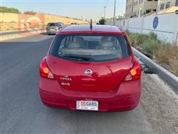 نيسان فيرسا